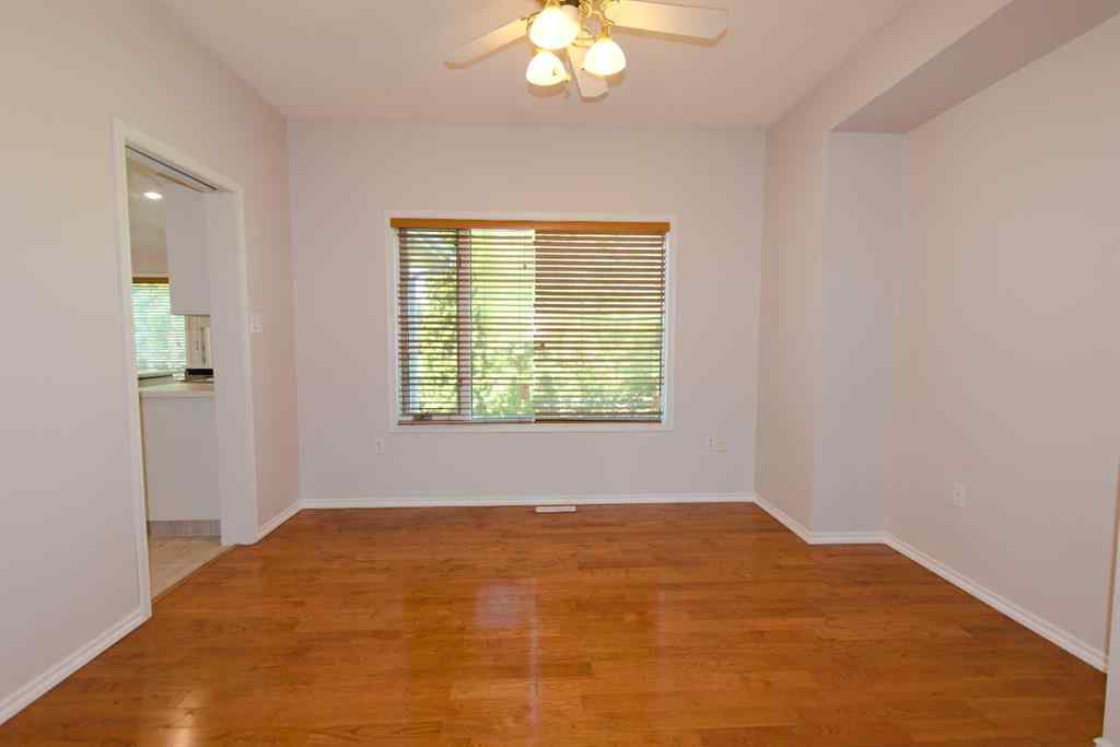 MLS® A2248230 - 35 Park Meadows Place SE in Southview-Park Meadows Medicine Hat, Residential
