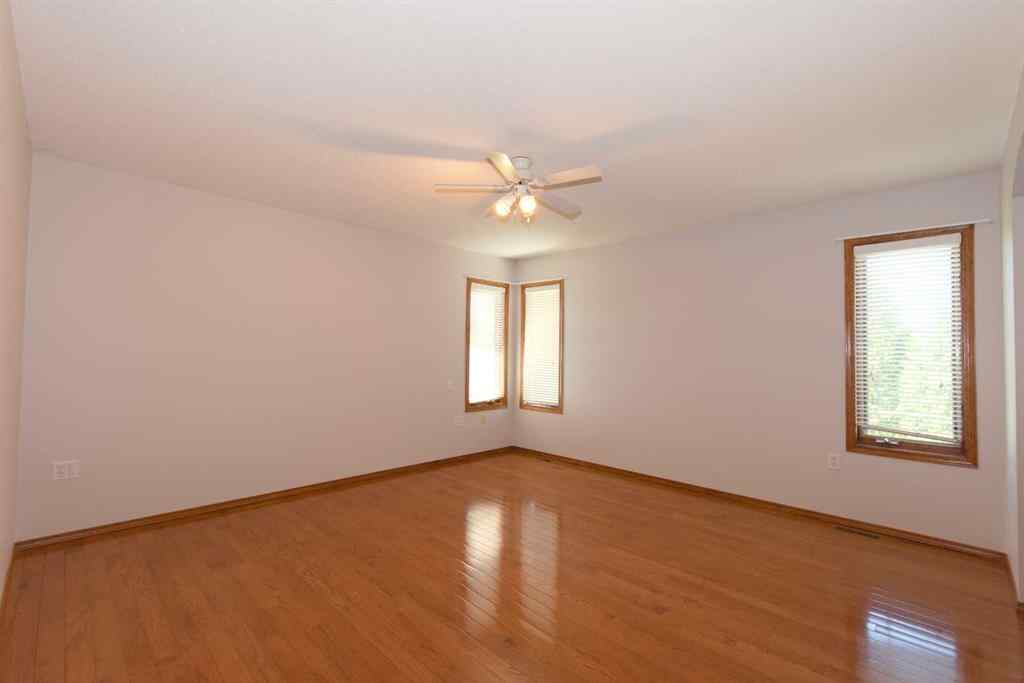 MLS® A2248230 - 35 Park Meadows Place SE in Southview-Park Meadows Medicine Hat, Residential