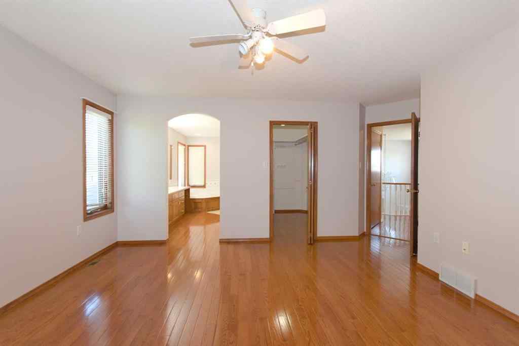 MLS® A2248230 - 35 Park Meadows Place SE in Southview-Park Meadows Medicine Hat, Residential