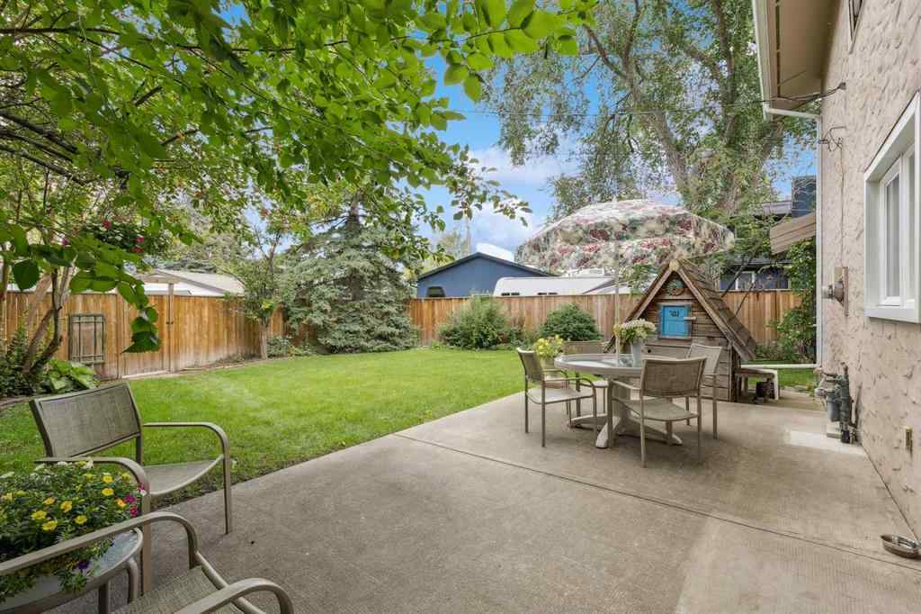 MLS® A2248241 - 904 Lake Bonavista Green SE in Lake Bonavista Calgary, Residential