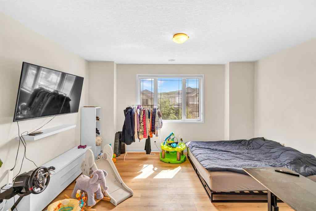 MLS® A2248243 - 511 Cresthaven Place SW in Crestmont Calgary, Residential