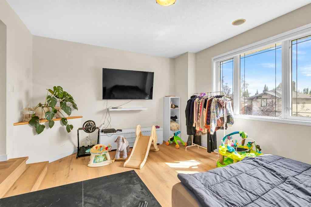 MLS® A2248243 - 511 Cresthaven Place SW in Crestmont Calgary, Residential