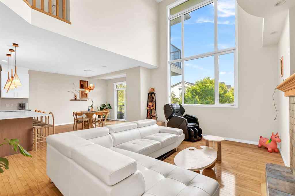 MLS® A2248243 - 511 Cresthaven Place SW in Crestmont Calgary, Residential