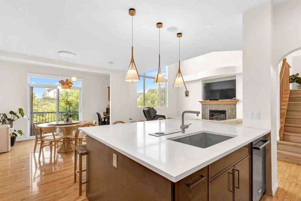 MLS® A2248243 - 511 Cresthaven Place SW in Crestmont Calgary, Residential