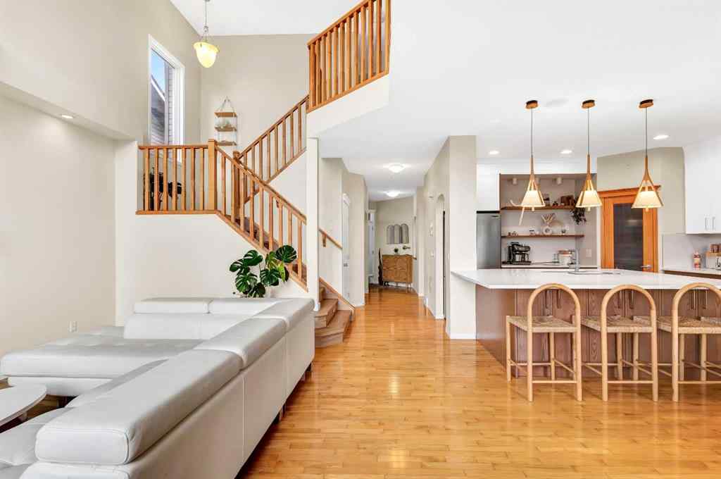 MLS® A2248243 - 511 Cresthaven Place SW in Crestmont Calgary, Residential
