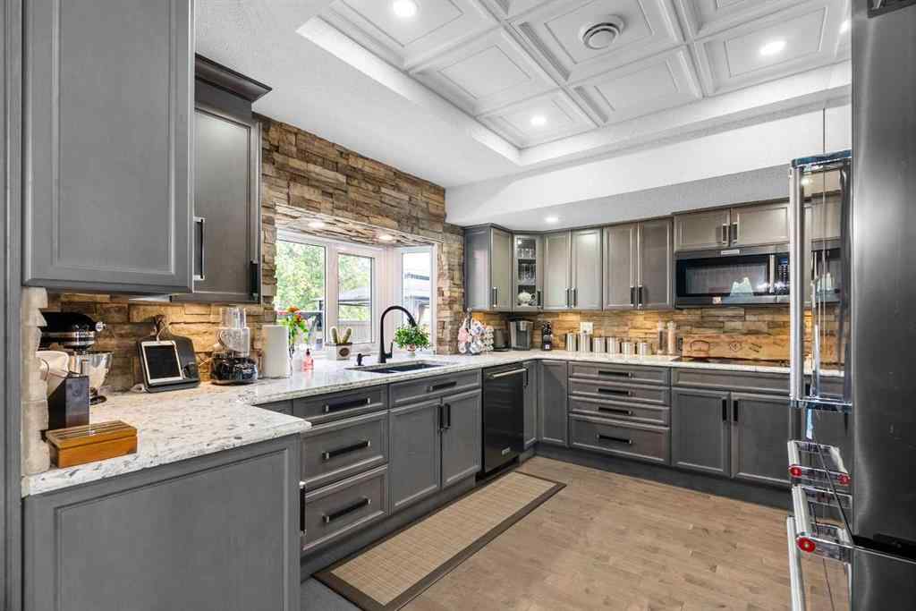 MLS® A2248245 - 125 Whiteoak Garden  in Thickwood Fort McMurray, Residential