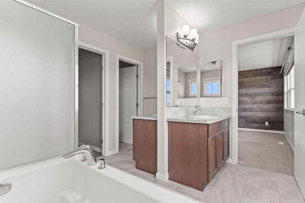 MLS® A2248248 - 162 Masters Common SE in Mahogany Calgary, Residential