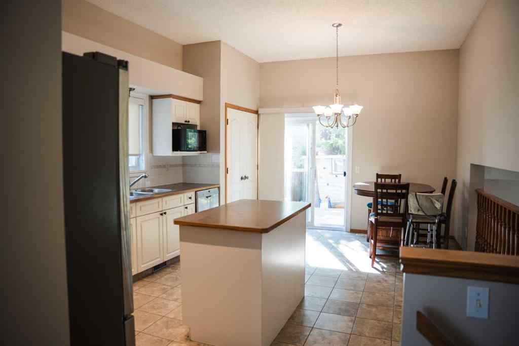 MLS® A2248257 - 445 Rocky Ridge Bay NW in Rocky Ridge Calgary, Residential