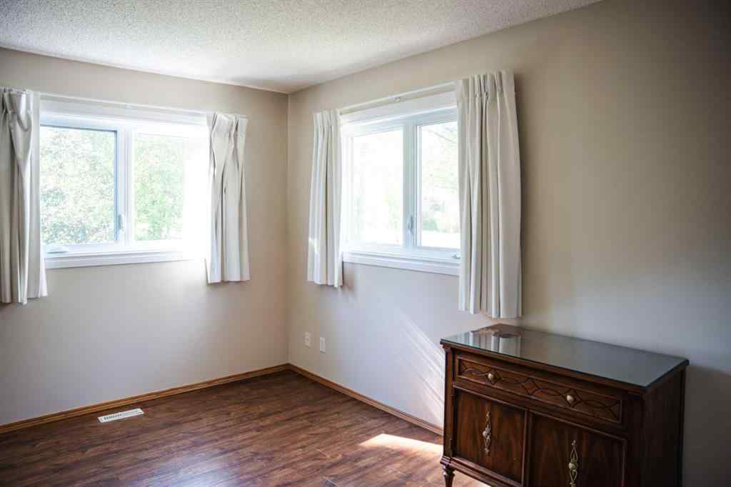 MLS® A2248257 - 445 Rocky Ridge Bay NW in Rocky Ridge Calgary, Residential