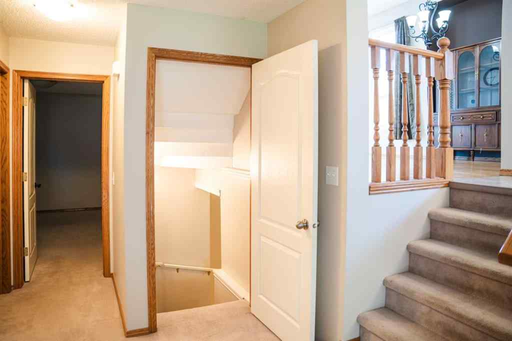 MLS® A2248257 - 445 Rocky Ridge Bay NW in Rocky Ridge Calgary, Residential
