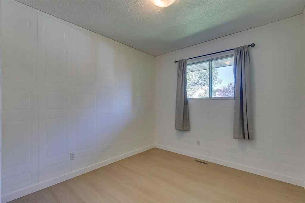 MLS® A2248258 - 2823 Dover Ridge Drive SE in Dover Calgary, Residential