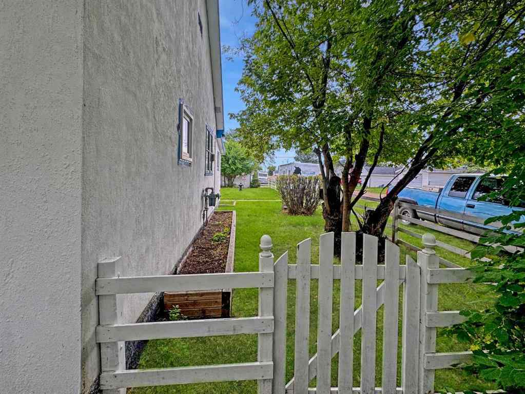 MLS® A2248271 - 20 Railway Avenue  in NONE Mervin, Residential