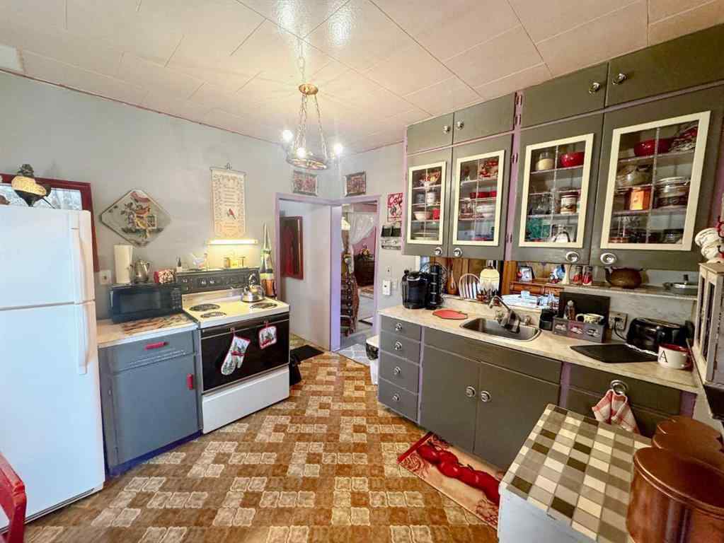 MLS® A2248271 - 20 Railway Avenue  in NONE Mervin, Residential