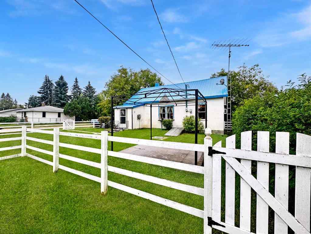 MLS® A2248271 - 20 Railway Avenue  in NONE Mervin, Residential