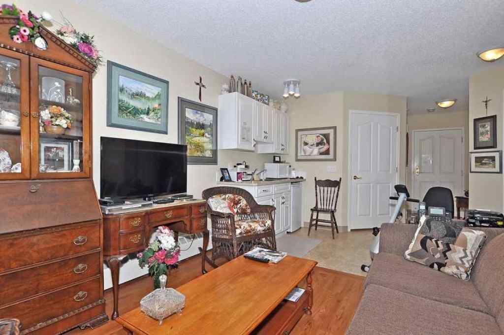 MLS® A2248274 - Unit #1240 5200 44 Avenue NE in Whitehorn Calgary, Residential