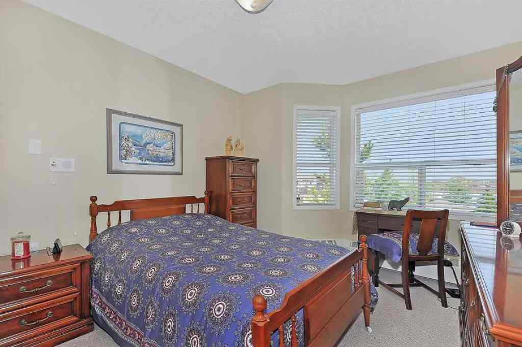 MLS® A2248274 - Unit #1240 5200 44 Avenue NE in Whitehorn Calgary, Residential