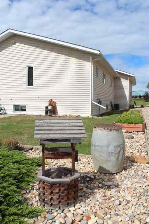 MLS® A2248277 - 403 5th Avenue NE in NONE Manning, Residential