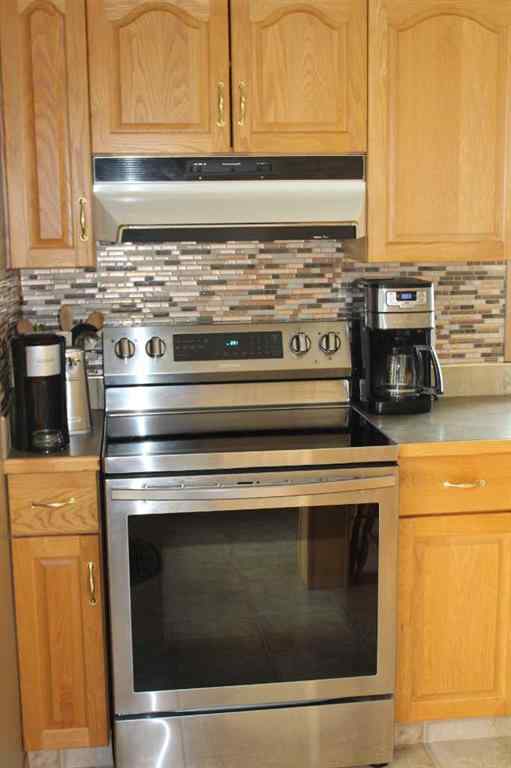 MLS® A2248277 - 403 5th Avenue NE in NONE Manning, Residential