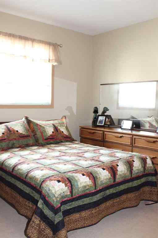 MLS® A2248277 - 403 5th Avenue NE in NONE Manning, Residential
