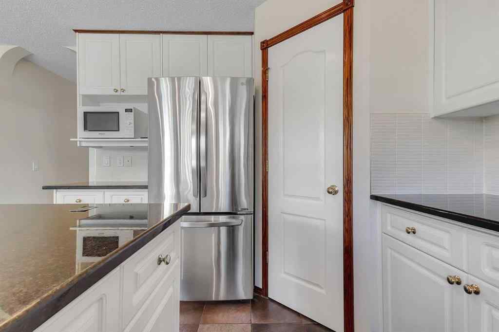 MLS® A2248281 - 62 Arbour Wood Crescent NW in Arbour Lake Calgary, Residential
