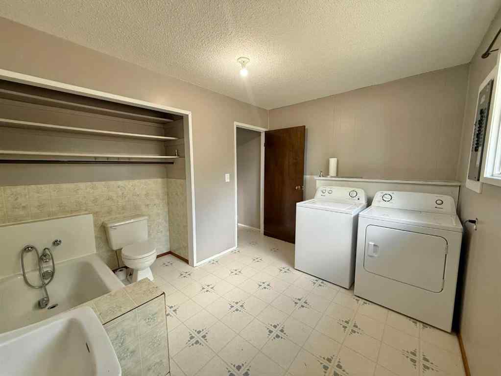 MLS® A2248282 - 4911 50 Street  in Edgerton Edgerton, Residential