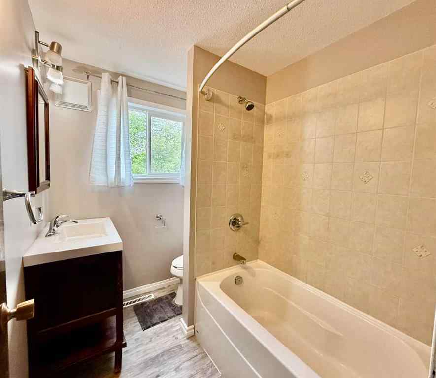 MLS® A2248282 - 4911 50 Street  in Edgerton Edgerton, Residential
