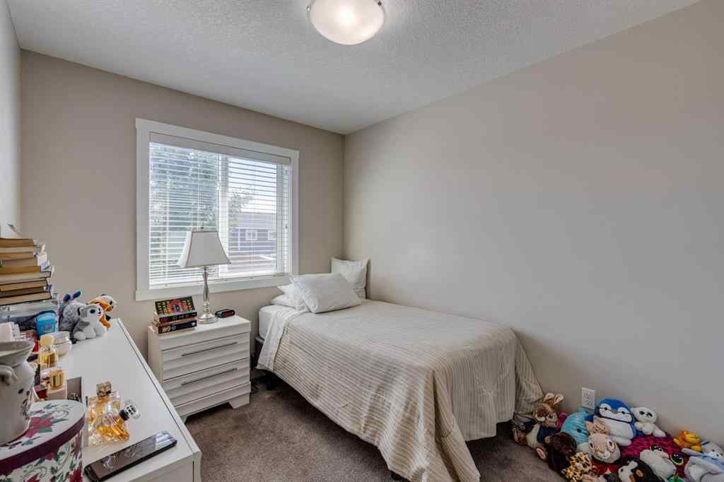 MLS® A2248286 - 385 Midtown Gate SW in Midtown Airdrie, Residential