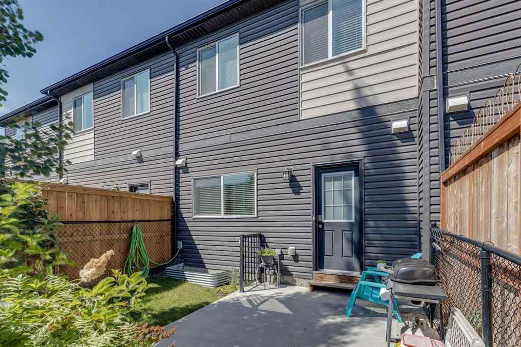 MLS® A2248286 - 385 Midtown Gate SW in Midtown Airdrie, Residential