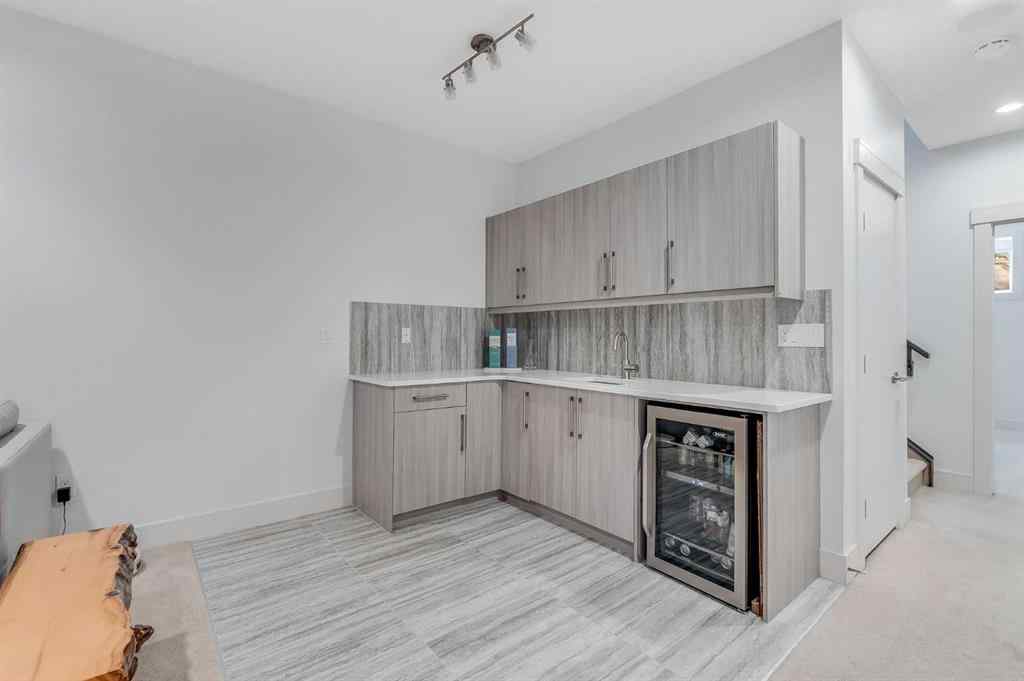 MLS® A2248288 - 434 30 Avenue NW in Mount Pleasant Calgary, Residential