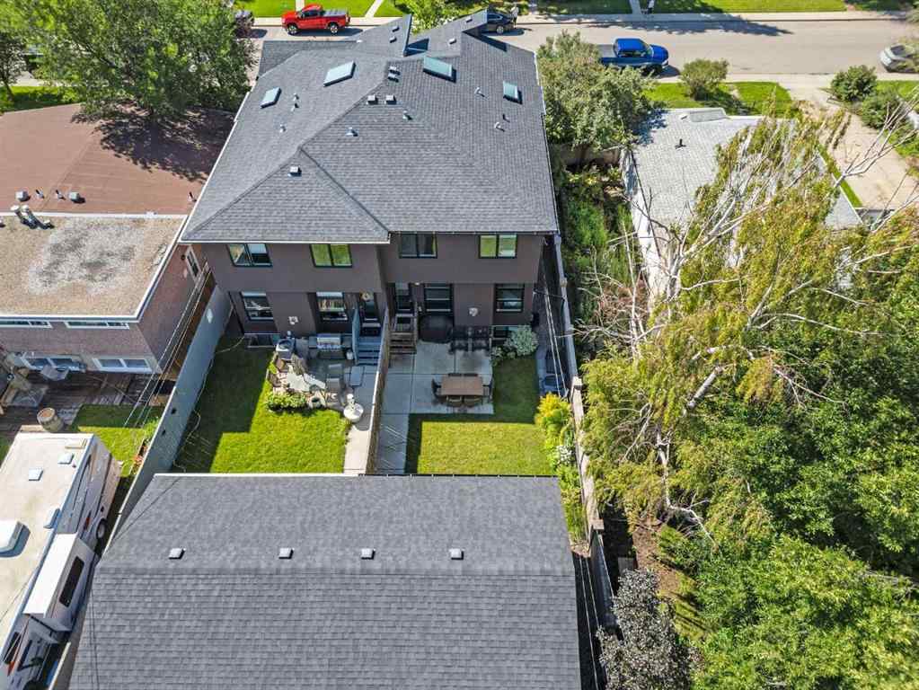 MLS® A2248288 - 434 30 Avenue NW in Mount Pleasant Calgary, Residential