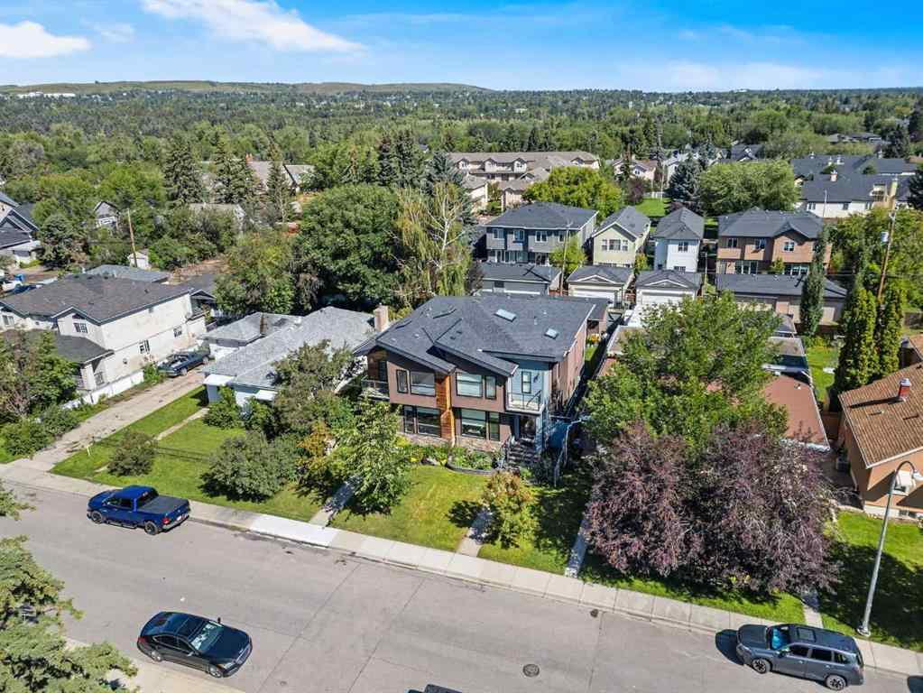 MLS® A2248288 - 434 30 Avenue NW in Mount Pleasant Calgary, Residential