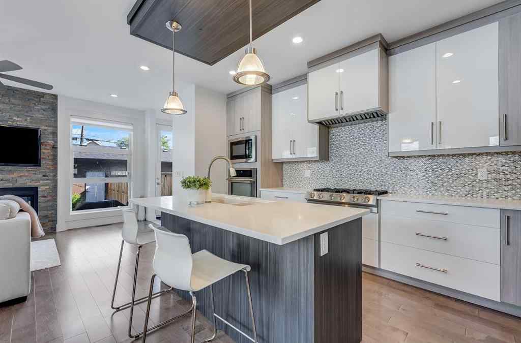 MLS® A2248288 - 434 30 Avenue NW in Mount Pleasant Calgary, Residential