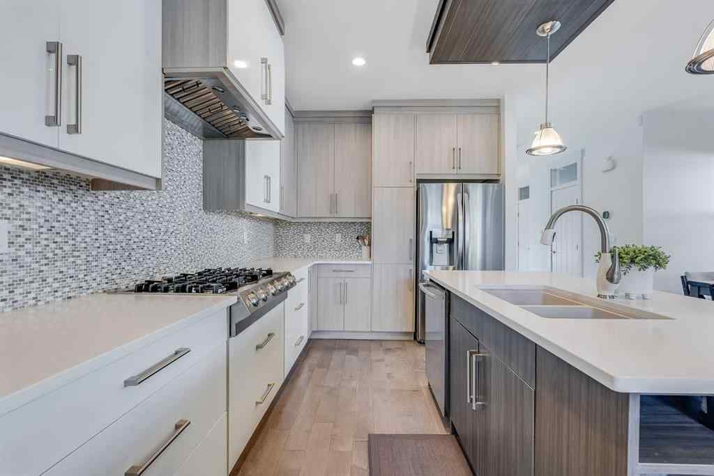 MLS® A2248288 - 434 30 Avenue NW in Mount Pleasant Calgary, Residential