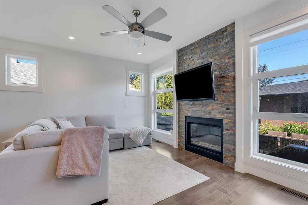 MLS® A2248288 - 434 30 Avenue NW in Mount Pleasant Calgary, Residential