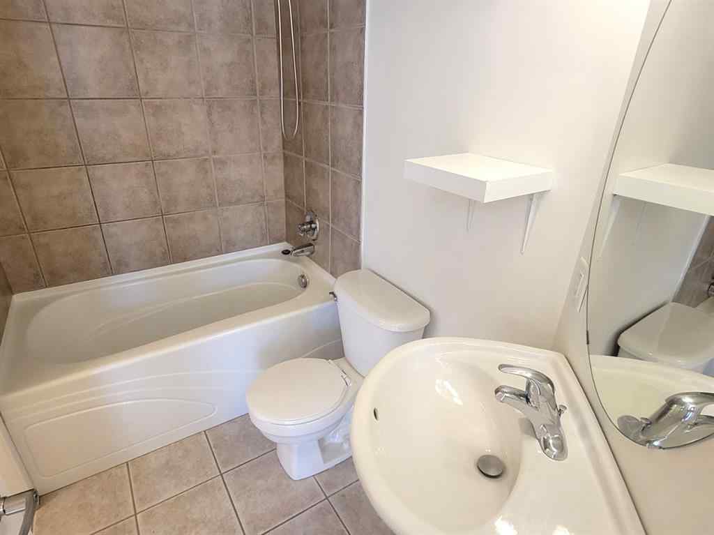 MLS® A2248291 - Unit #307 323 18 Avenue SW in Mission Calgary, Residential