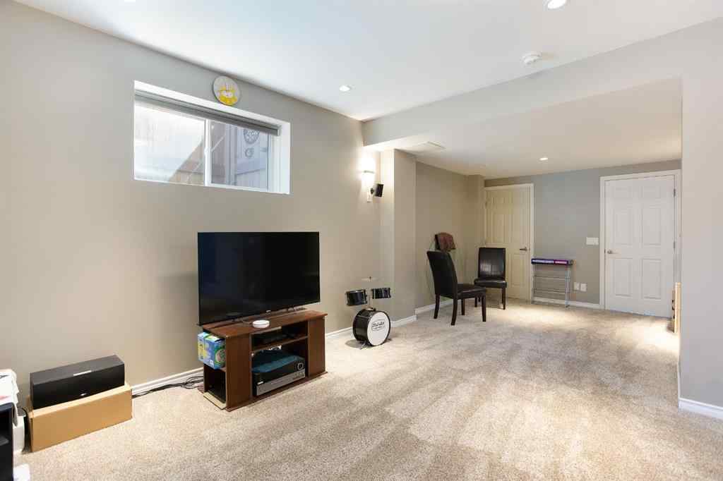 MLS® A2248292 - 139 Windwood Grove SW in Windsong Airdrie, Residential