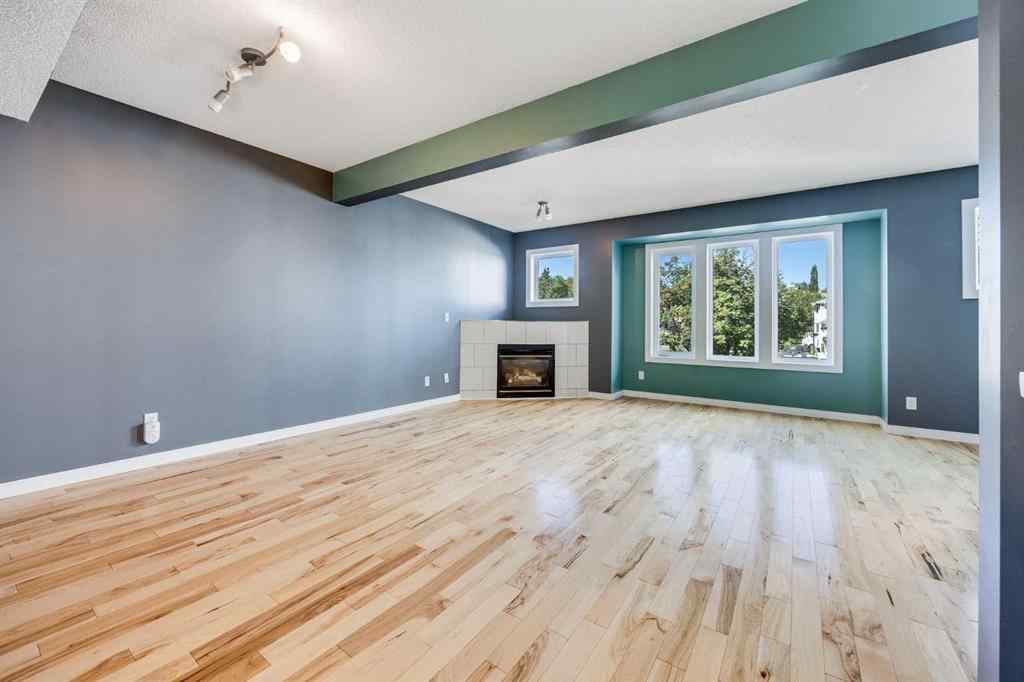 MLS® A2248303 - 225 Killarney Glen Court SW in Killarney/Glengarry Calgary, Residential