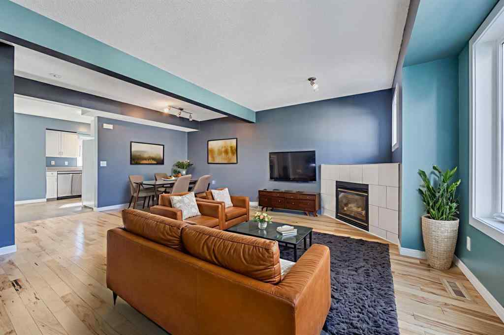 MLS® A2248303 - 225 Killarney Glen Court SW in Killarney/Glengarry Calgary, Residential