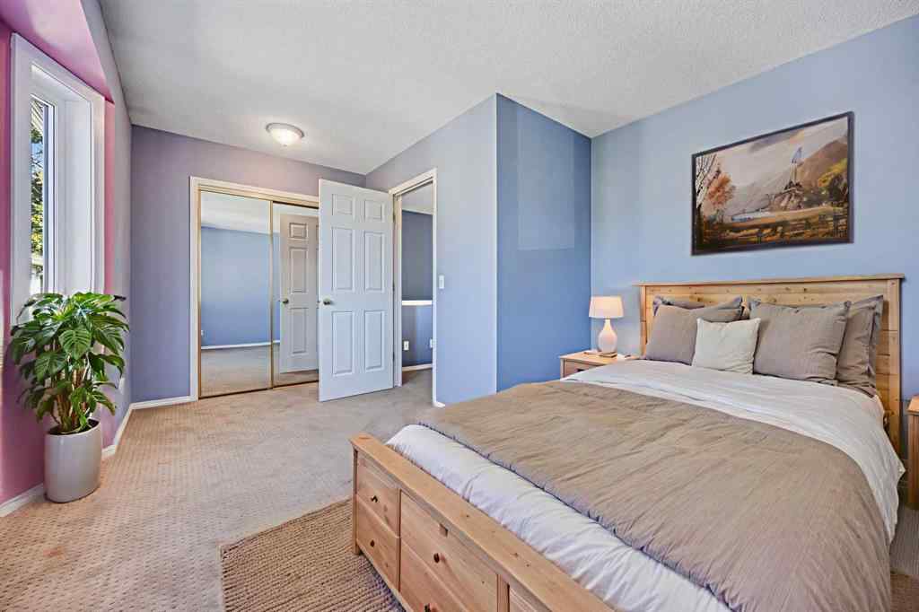 MLS® A2248303 - 225 Killarney Glen Court SW in Killarney/Glengarry Calgary, Residential