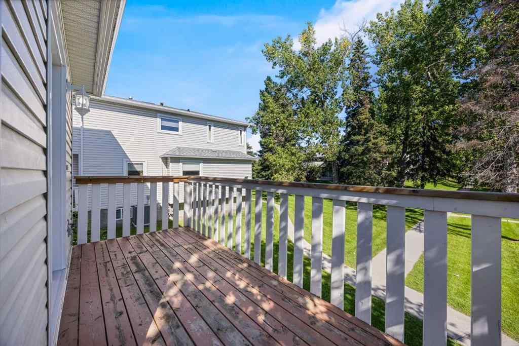 MLS® A2248303 - 225 Killarney Glen Court SW in Killarney/Glengarry Calgary, Residential