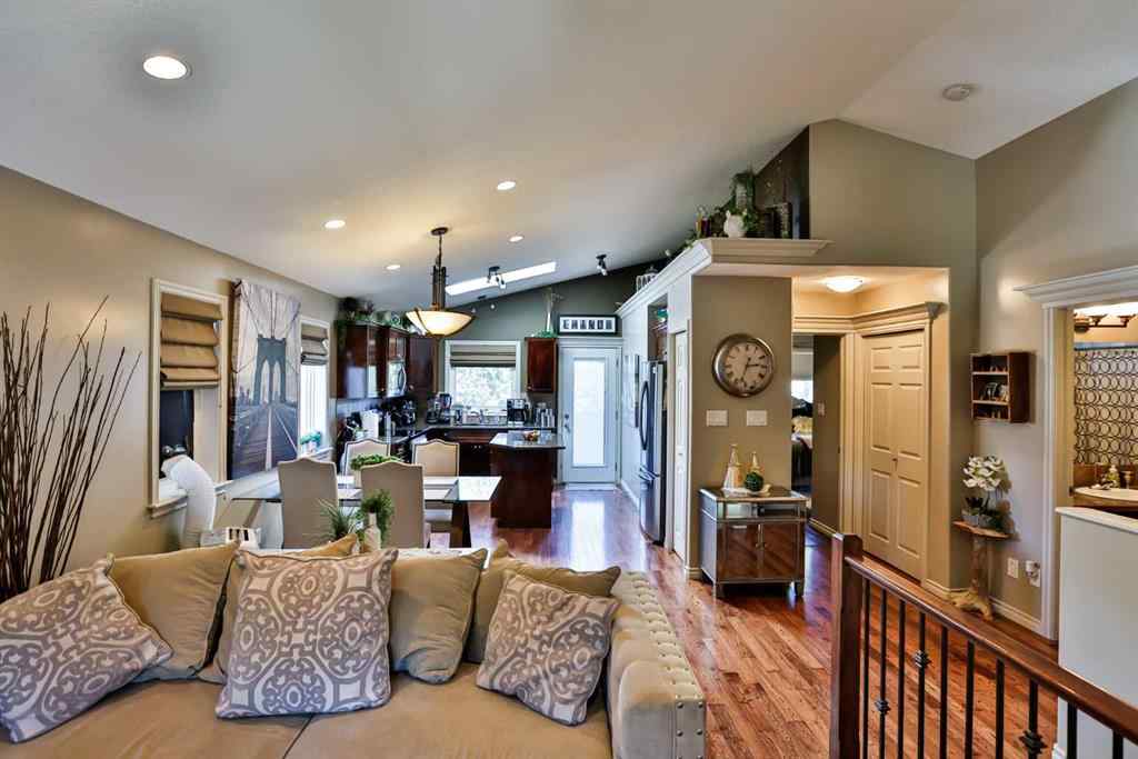 MLS® A2248304 - 125 Couleesprings Way S in Southgate Lethbridge, Residential
