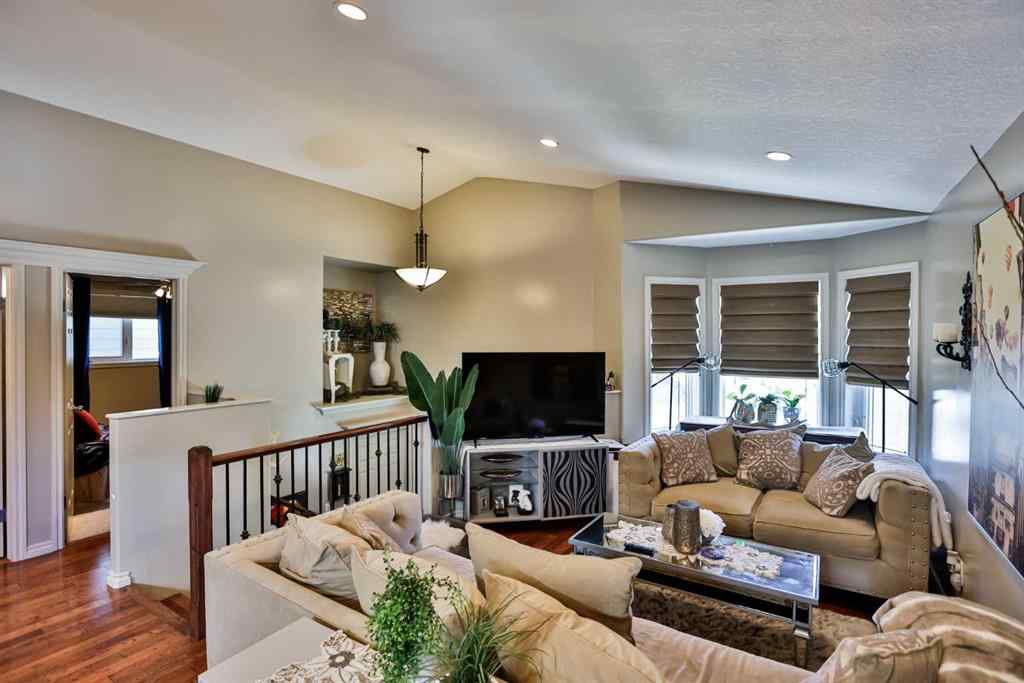MLS® A2248304 - 125 Couleesprings Way S in Southgate Lethbridge, Residential