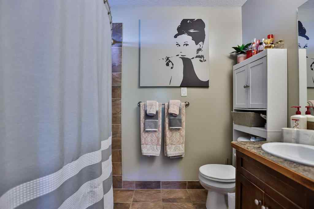 MLS® A2248304 - 125 Couleesprings Way S in Southgate Lethbridge, Residential
