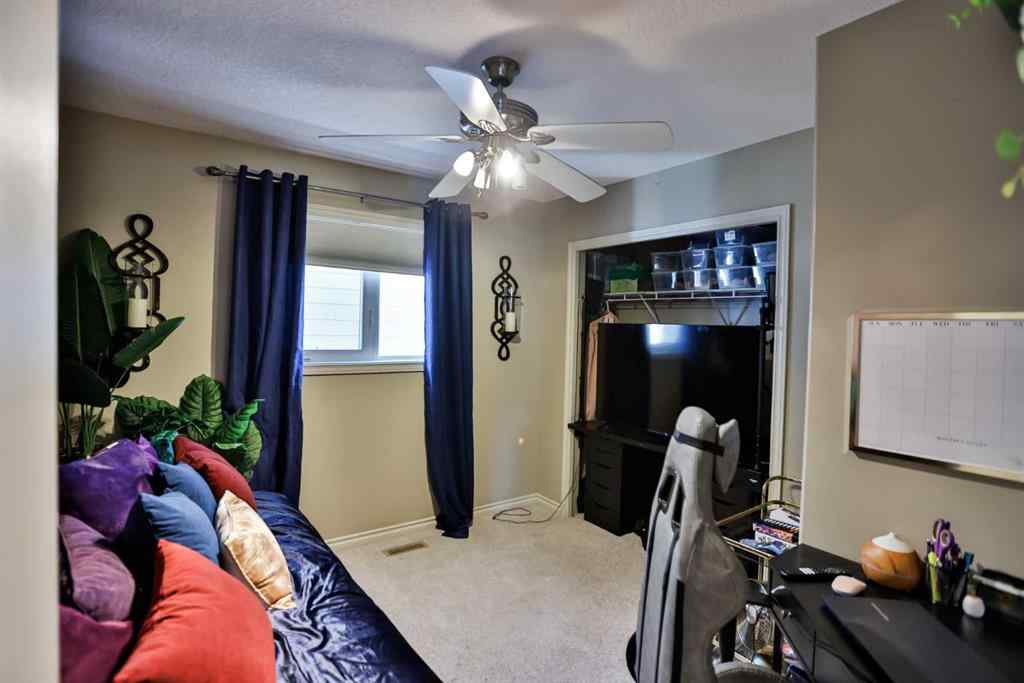 MLS® A2248304 - 125 Couleesprings Way S in Southgate Lethbridge, Residential