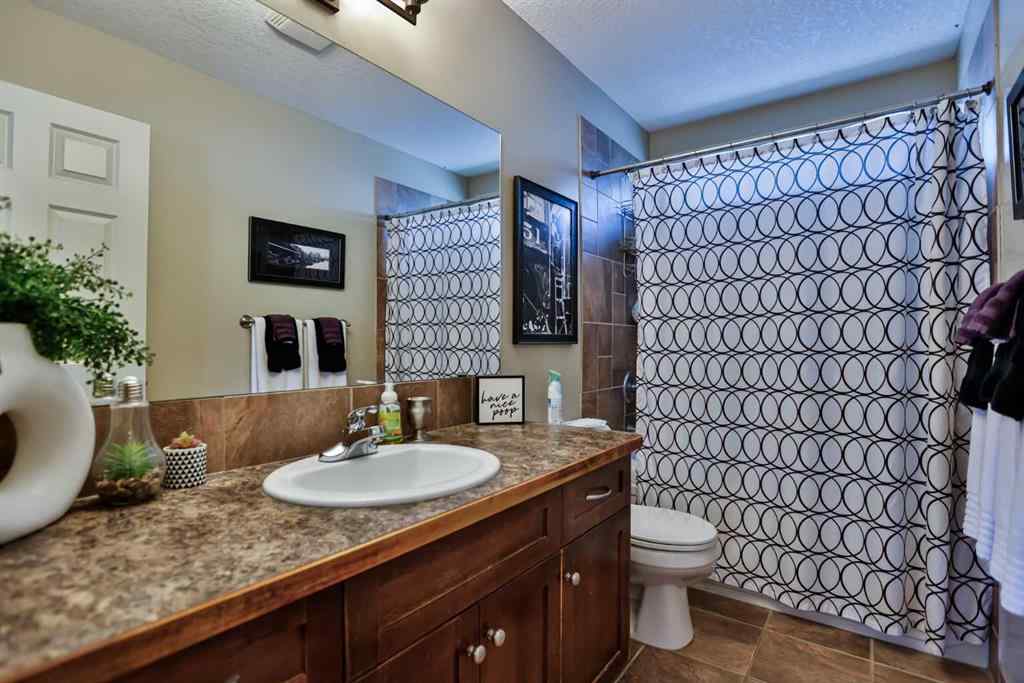 MLS® A2248304 - 125 Couleesprings Way S in Southgate Lethbridge, Residential