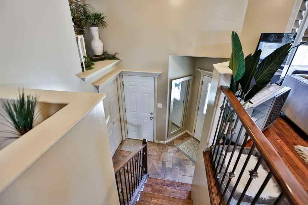 MLS® A2248304 - 125 Couleesprings Way S in Southgate Lethbridge, Residential