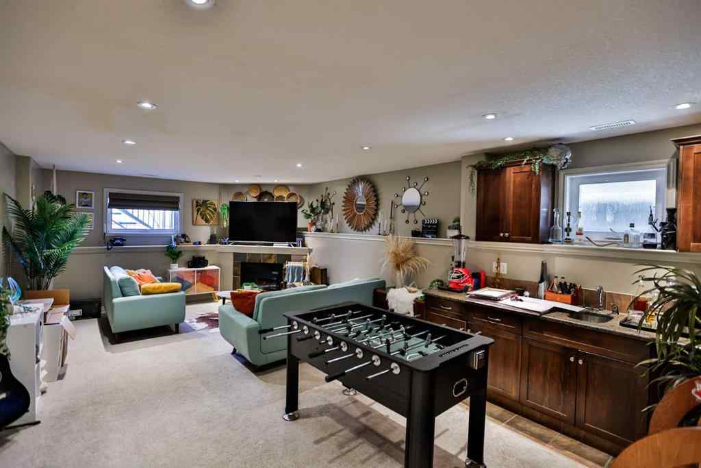 MLS® A2248304 - 125 Couleesprings Way S in Southgate Lethbridge, Residential