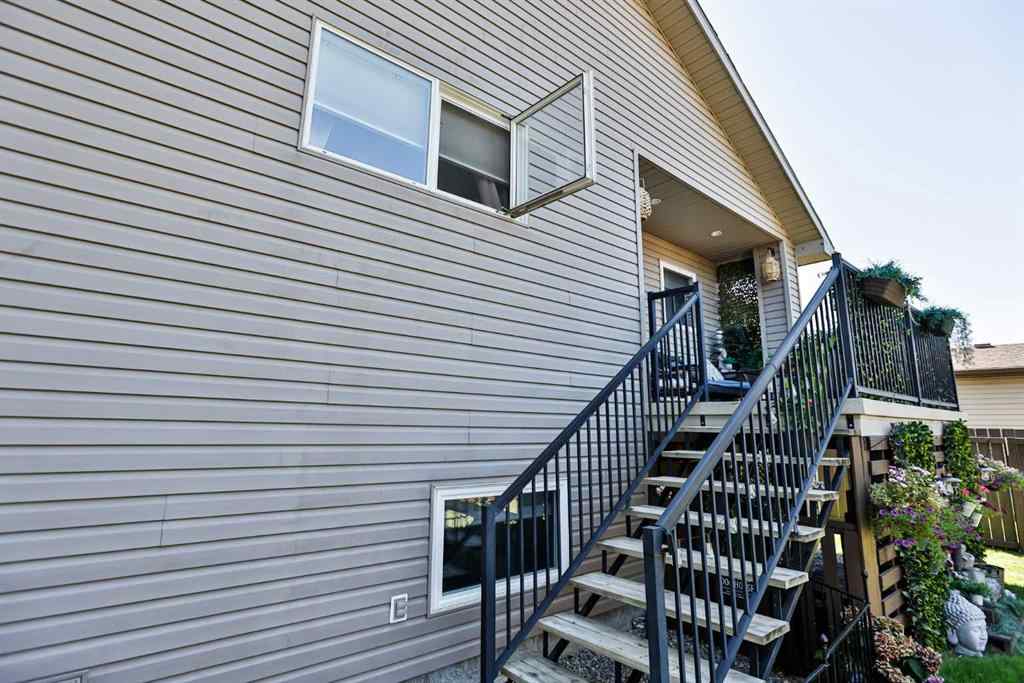 MLS® A2248304 - 125 Couleesprings Way S in Southgate Lethbridge, Residential
