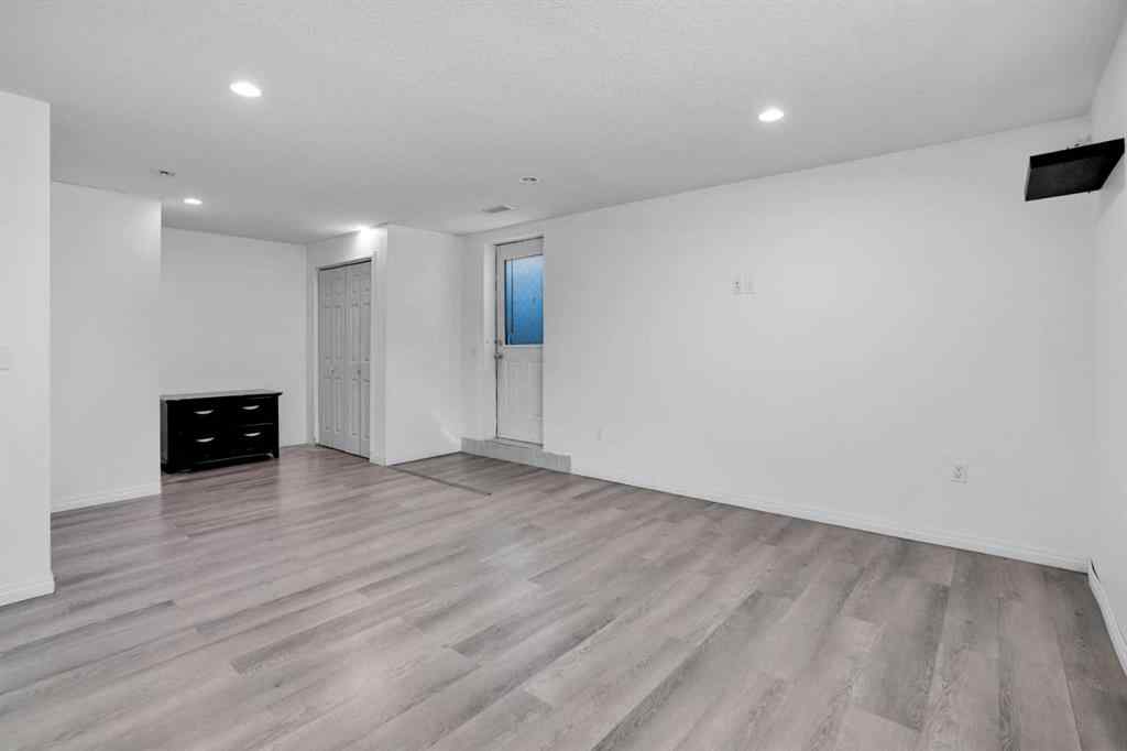 MLS® A2248306 - 27 Taralake Mews NE in Taradale Calgary, Residential