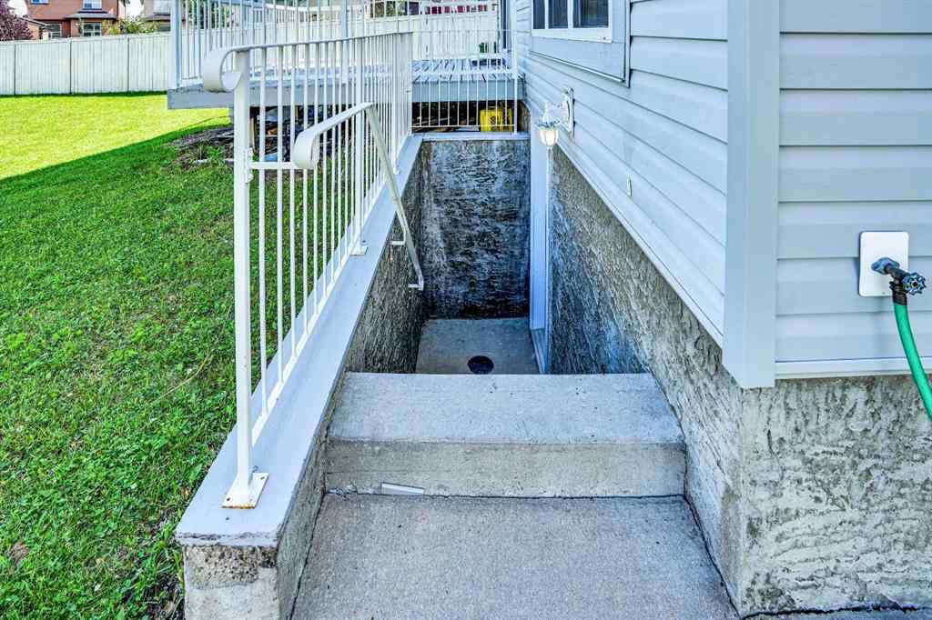 MLS® A2248306 - 27 Taralake Mews NE in Taradale Calgary, Residential